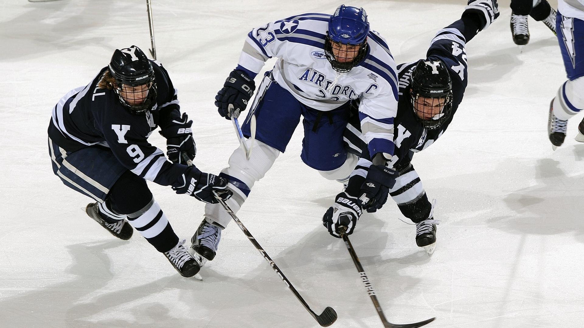  穿越98之暴力前锋 